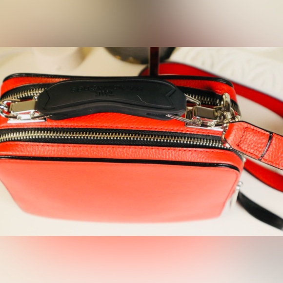 MARC JACOBS CROSSBODY LUNBOX PURSE NWOT - Picture 6 of 15